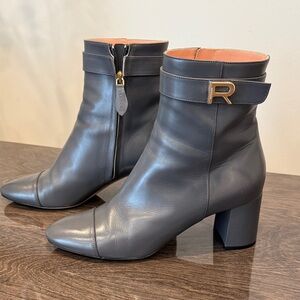 Rochas Grey  Leather Ankle Boots. Authentic